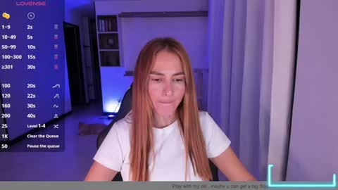 Snapshot of rainbow_jenny chatting on June 18, 2026, 1:06 am Jennyindependent model . online show from June 18, 2026, 1:06 am