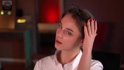 Snapshot of raisadoll chatting on November 22, 2025, 6:40 pm Raisa online show from November 22, 2025, 6:40 pm