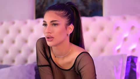 Raisa online show from March 6, 2025, 6:05 pm