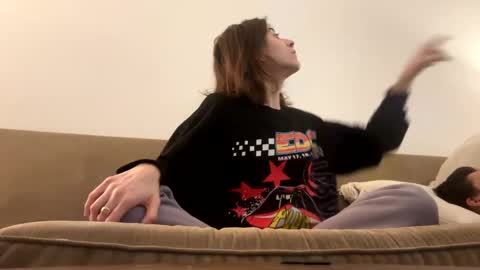 Ray Ray online show from February 10, 2025, 6:09 am