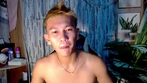 Snapshot of ralfhuge24 chatting on October 15, 2025, 9:53 am ralfhuge24 online show from October 15, 2025, 9:53 am