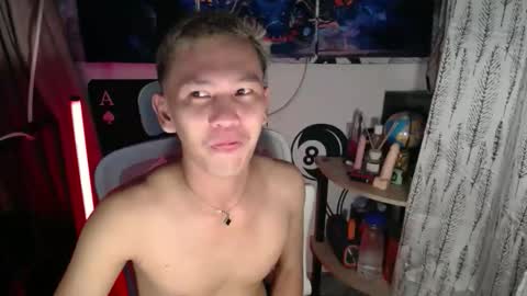 ralfhuge24 online show from April 8, 2026, 9:53 am