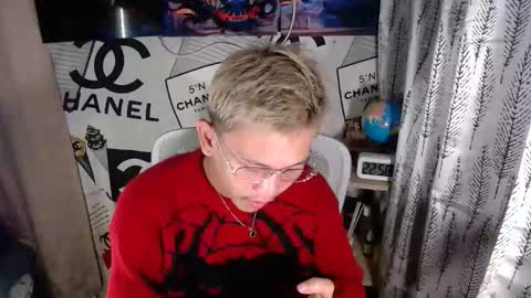 Snapshot of ralfhuge24 chatting on April 25, 2026, 2:58 pm ralfhuge24 online show from April 25, 2026, 2:58 pm