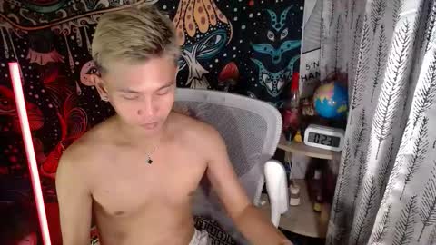 Snapshot of ralfhuge24 chatting on May 2, 2026, 4:23 pm ralfhuge24 online show from May 2, 2026, 4:23 pm