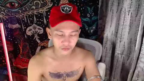 Snapshot of ralfhuge24 chatting on May 7, 2026, 10:42 am ralfhuge24 online show from May 7, 2026, 10:42 am