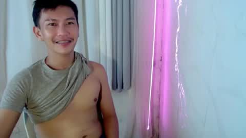 Snapshot of ralfhuge24 chatting on May 29, 2026, 6:00 am ralfhuge24 online show from May 29, 2026, 6:00 am