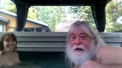 Snapshot of ralphiemonroe chatting on November 20, 2025, 11:04 pm 67 and 21 couple online show from November 20, 2025, 11:04 pm