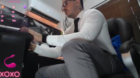 Snapshot of randylukehot chatting on September 13, 2025, 6:08 pm randylukehot online show from September 13, 2025, 6:08 pm