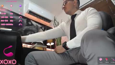 Snapshot of randylukehot chatting on November 7, 2025, 9:26 pm randylukehot online show from November 7, 2025, 9:26 pm