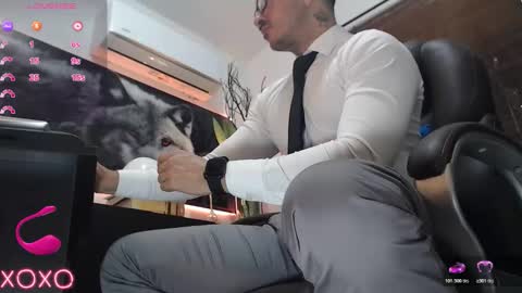 Snapshot of randylukehot chatting on November 11, 2025, 10:15 am randylukehot online show from November 11, 2025, 10:15 am