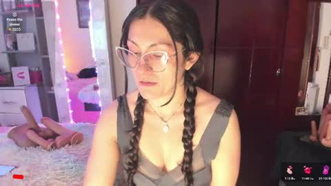 Snapshot of rapunzell__ chatting on June 26, 2026, 12:42 pm Rapunzell online show from June 26, 2026, 12:42 pm