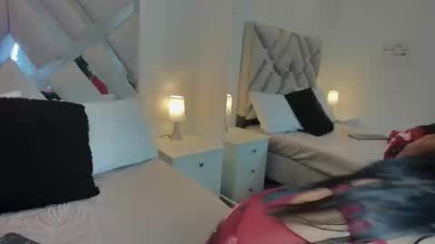 Snapshot of raquel_moore chatting on March 12, 2025, 8:41 am Raquel Moore online show from March 12, 2025, 8:41 am