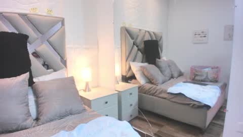 Snapshot of raquel_moore chatting on September 17, 2025, 11:45 am Raquel Moore online show from September 17, 2025, 11:45 am