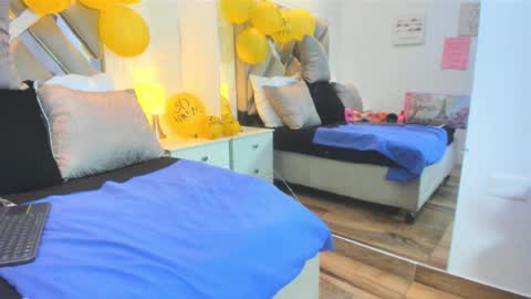 Snapshot of raquel_moore chatting on December 20, 2025, 4:25 pm Raquel Moore online show from December 20, 2025, 4:25 pm