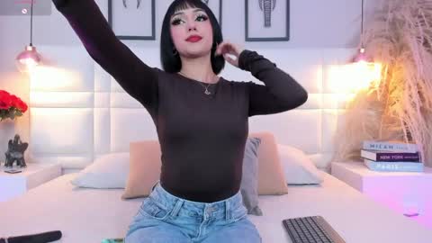 raquel Hyde online show from May 1, 2026, 12:21 pm