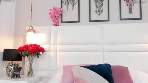 raquel Hyde online show from July 11, 2026, 7:27 pm