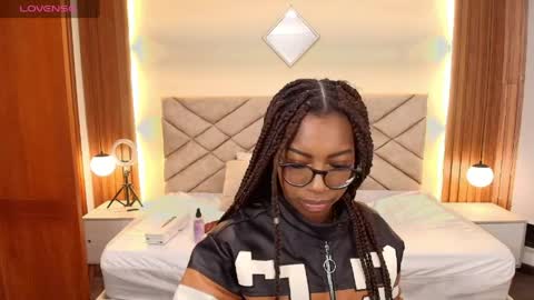 Raquel online show from March 28, 2026, 11:54 am