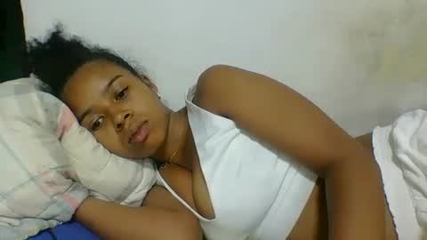 rasoelysca online show from December 13, 2025, 9:53 pm