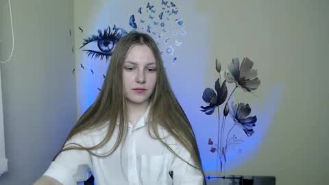 raspberry0101 online show from December 7, 2024, 11:40 am