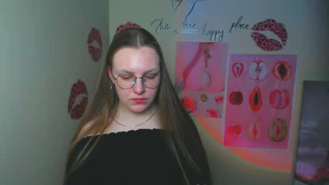 raspberry0101 online show from February 13, 2025, 10:22 pm