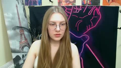 raspberry0101 online show from March 8, 2025, 11:27 am