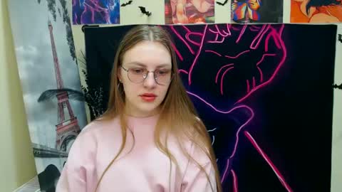 raspberry0101 online show from March 10, 2025, 8:15 am