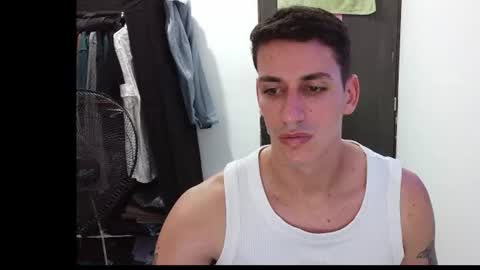 Snapshot of raul240335 chatting on July 15, 2026, 10:37 pm Raul online show from July 15, 2026, 10:37 pm