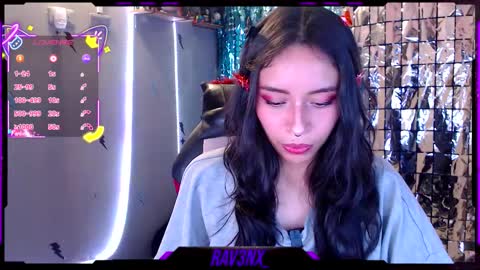   online show from October 28, 2025, 12:14 am