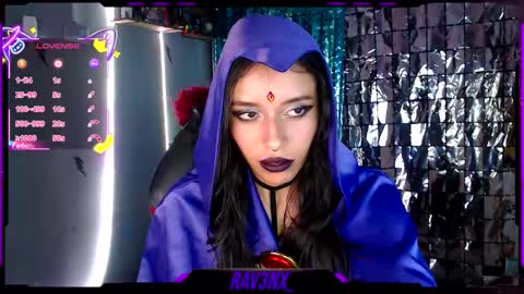   online show from November 2, 2025, 9:00 am