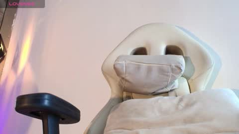 Snapshot of rave_paradise chatting on October 9, 2025, 11:08 am   online show from October 9, 2025, 11:08 am