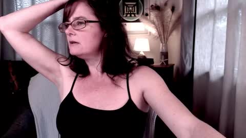 Snapshot of raven_feathers chatting on October 22, 2025, 7:02 pm Roxanneredlight59 online show from October 22, 2025, 7:02 pm