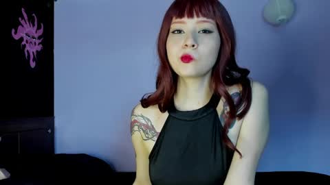 Snapshot of raven_lips chatting on May 14, 2026, 10:05 pm raven_lips online show from May 14, 2026, 10:05 pm