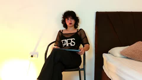   online show from May 12, 2026, 11:40 am
