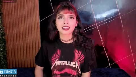 raven_rox_ online show from December 1, 2025, 3:11 am