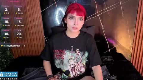 raven_rox_ online show from December 20, 2025, 2:29 am