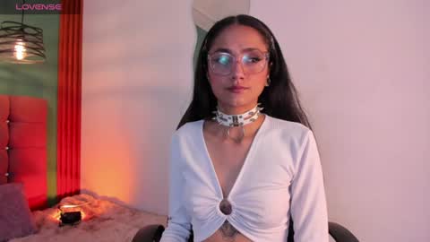 Snapshot of raven_smith_ chatting on June 25, 2026, 12:43 am raven_smith_ online show from June 25, 2026, 12:43 am
