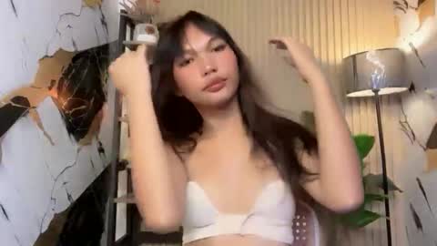ravenblissx online show from May 18, 2026, 5:46 am