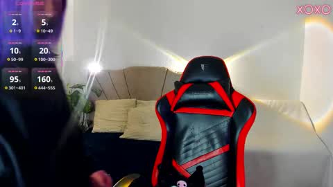 Snapshot of ravencollen chatting on November 27, 2025, 8:22 pm ravencollen online show from November 27, 2025, 8:22 pm