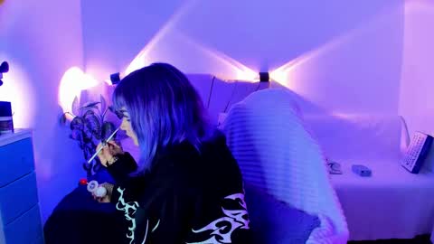 Snapshot of ravencollen chatting on December 2, 2025, 1:22 am ravencollen online show from December 2, 2025, 1:22 am