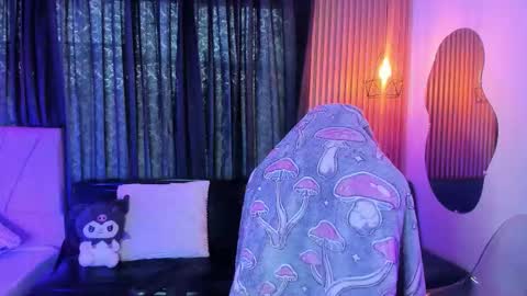 Snapshot of ravencollen chatting on February 11, 2026, 5:40 pm ravencollen online show from February 11, 2026, 5:40 pm