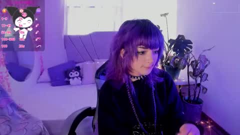 Snapshot of ravencollen chatting on February 24, 2026, 5:55 pm ravencollen online show from February 24, 2026, 5:55 pm