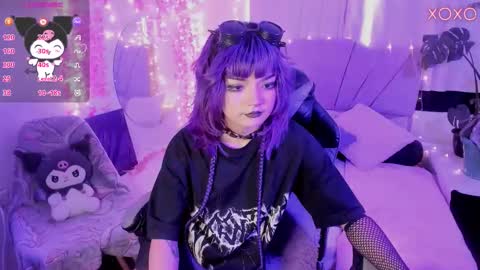 Snapshot of ravencollen chatting on February 27, 2026, 5:35 pm ravencollen online show from February 27, 2026, 5:35 pm