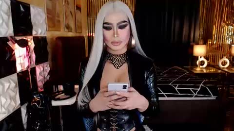 ravenmystiquex online show from June 29, 2026, 7:47 am