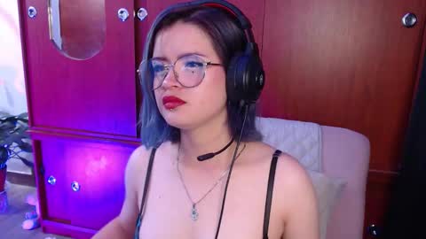 Snapshot of raventh_ chatting on February 16, 2026, 12:34 pm raventh_ online show from February 16, 2026, 12:34 pm