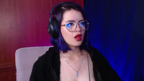 Snapshot of raventh_ chatting on February 23, 2026, 12:02 pm raventh_ online show from February 23, 2026, 12:02 pm