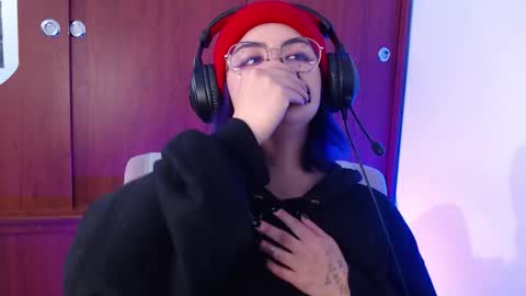 Snapshot of raventh_ chatting on February 26, 2026, 2:16 pm raventh_ online show from February 26, 2026, 2:16 pm