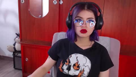 Snapshot of raventh_ chatting on March 1, 2026, 11:56 am raventh_ online show from March 1, 2026, 11:56 am