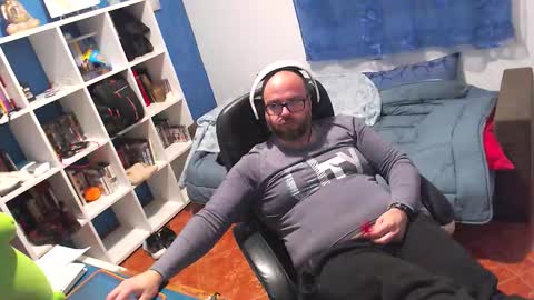 ravingr3d3 online show from February 19, 2026, 12:28 am