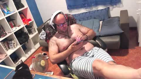 Snapshot of ravingr3d3 chatting on May 26, 2026, 11:45 pm ravingr3d3 online show from May 26, 2026, 11:45 pm