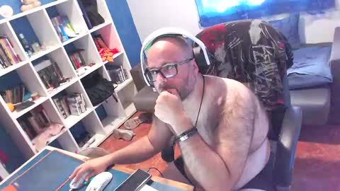 Snapshot of ravingr3d3 chatting on May 29, 2026, 10:57 am ravingr3d3 online show from May 29, 2026, 10:57 am